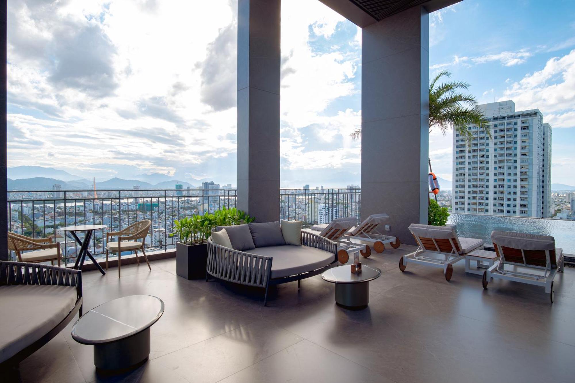 M Hotel Danang エクステリア 写真 The Sky Bar