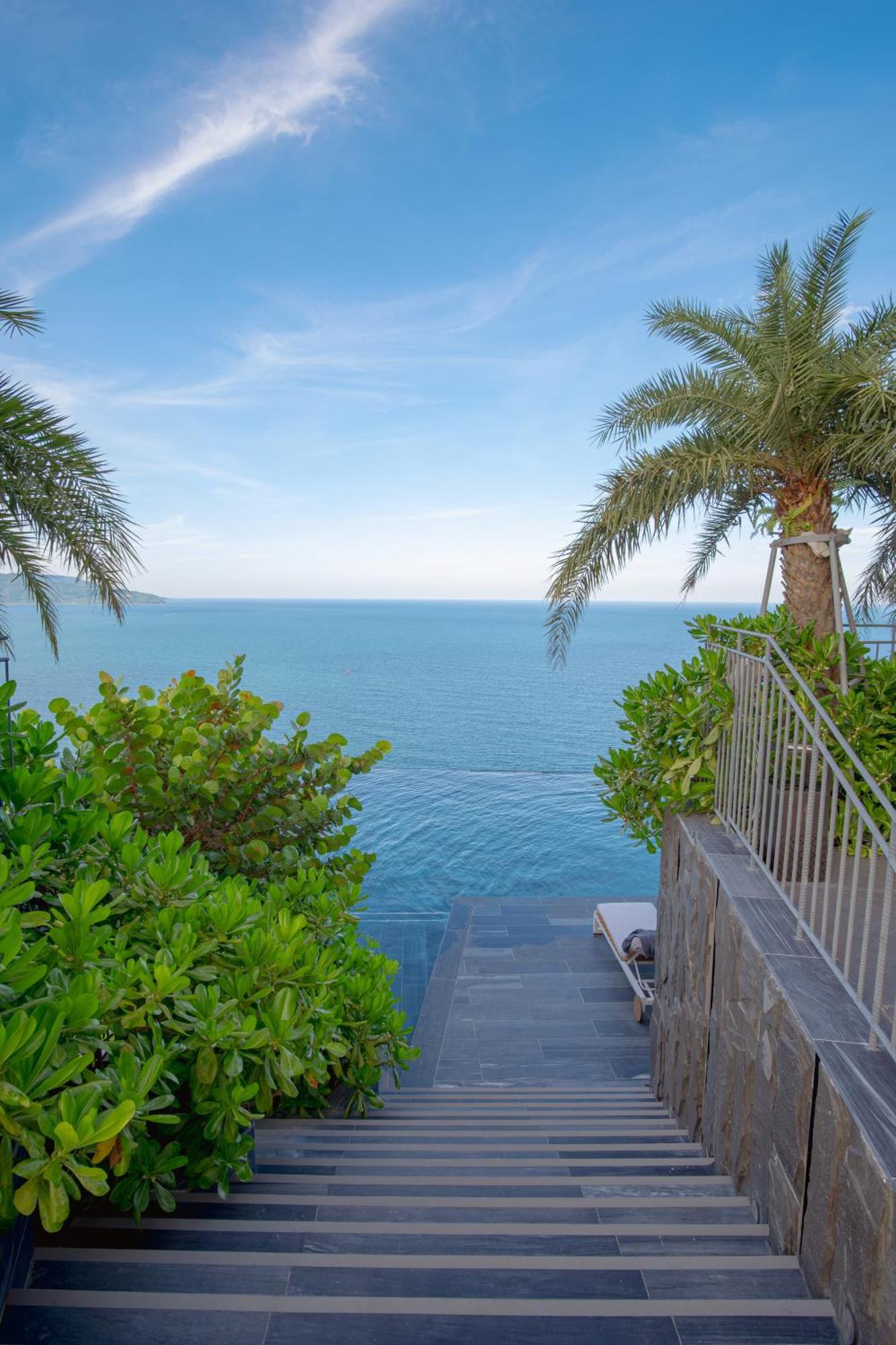 M Hotel Danang エクステリア 写真 View of the Gulf of Thailand from the hotel