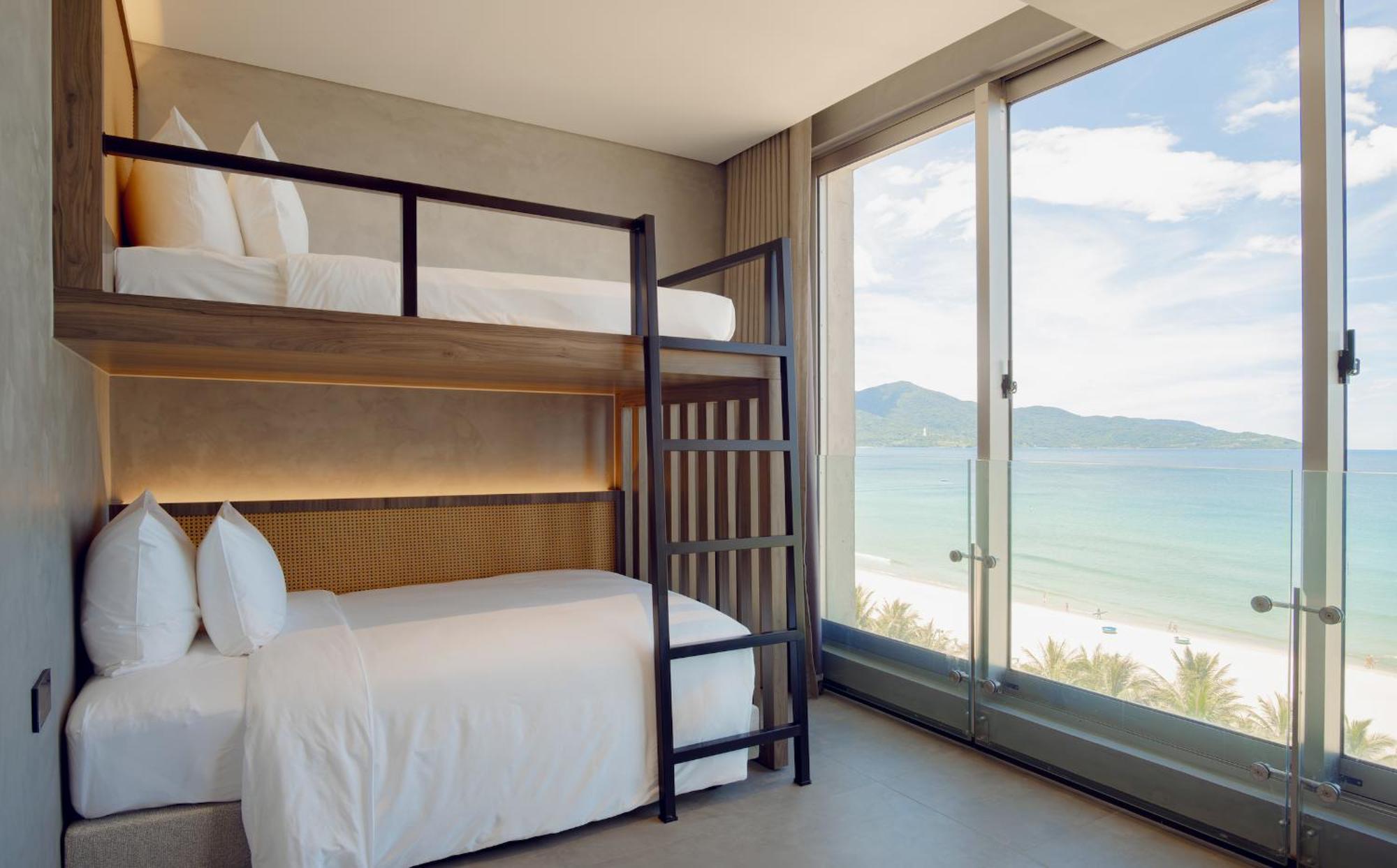 M Hotel Danang エクステリア 写真 Family room with bunk beds