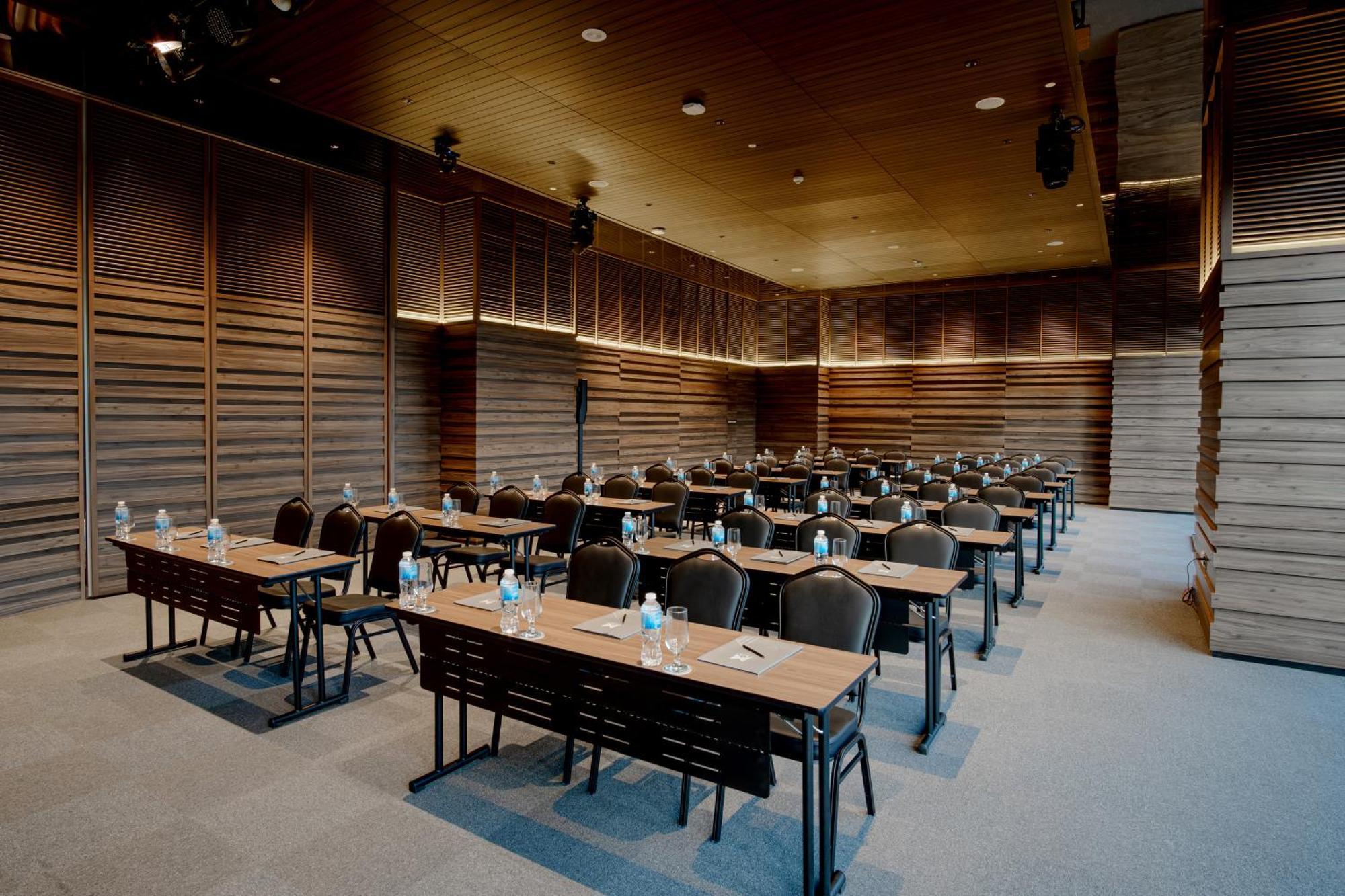 M Hotel Danang エクステリア 写真 The interior of the conference room